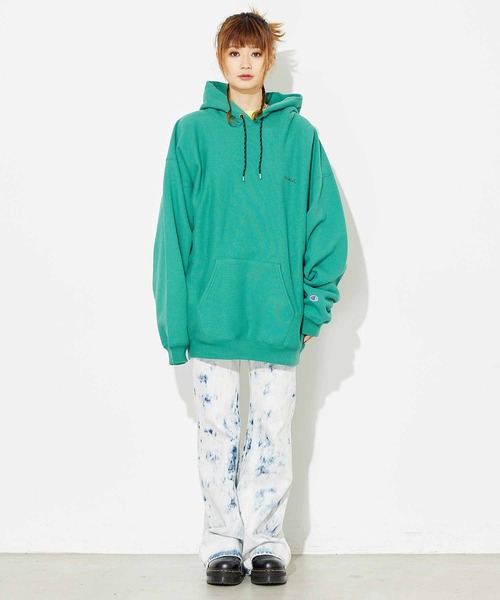 Champion（チャンピオン）の「X-girl × Champion REVERSE WEAVE HOODIE（パーカー・レディース・ブラック/ホワイト/グリーン・S/M）」の14枚目の写真