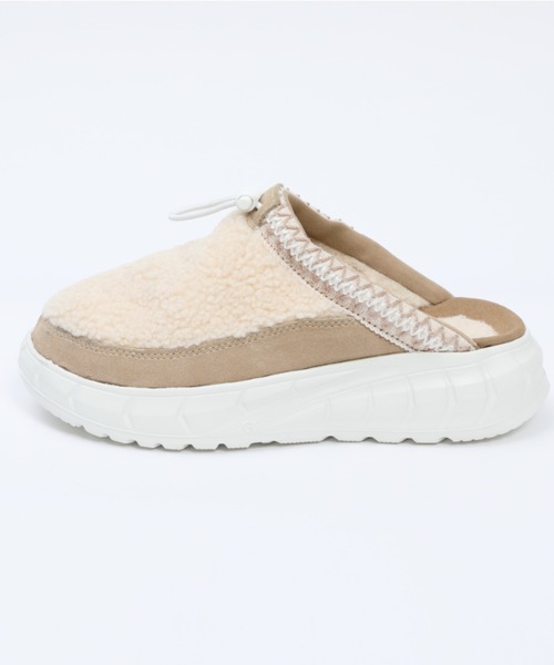 UGG(アグ)の「【UGG for emmi】W WESTSIDER HYBRID(スリッポン・レディース・ナチュラル・23cm/23.5cm/24cm/24.5cm/25cm)」の8枚目の写真