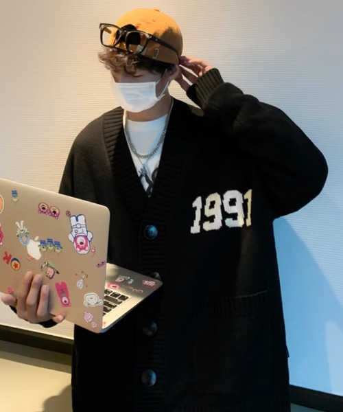 MGV(エムジーヴィー)の「”1991”ワンポイントカーディガン(カーディガン/ボレロ・メンズ・ブラック/ブルー・MEDIUM/LARGE/X-LARGE)」の5枚目の写真