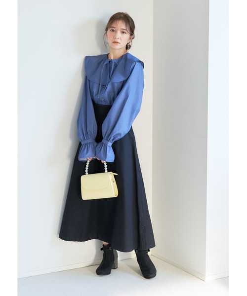 Realta（レアルタ）の「Realta(レアルタ)ビジューチャーム付き厚底フラワーカットショートブーツ（ブーツ・レディース・ブラック系その他/ブラウン系その他/ブラック・L/M/S/LL）」の11枚目の写真