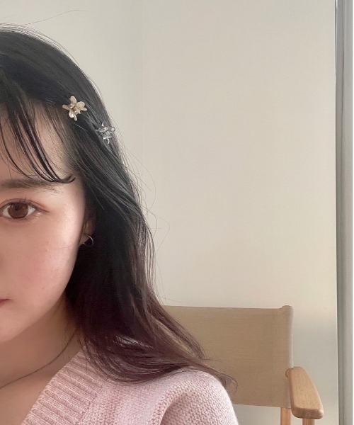 Heather（ヘザー）の「フラワーミニクリップSET　184665（バレッタ/ヘアクリップ・レディース・ブラック系/ベージュ系・ONE SIZE）」の11枚目の写真