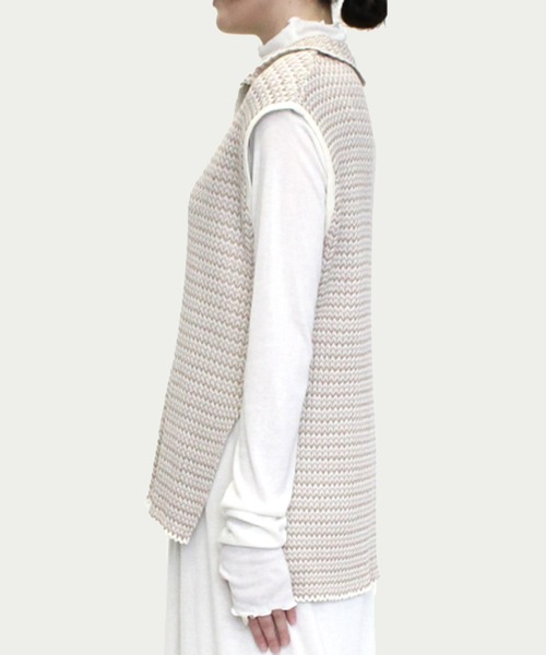 STYLEBLOCK(スタイルブロック)の「シェプロンリブニットキーネックノースリーブプルオーバー(ニット/セーター・レディース・ベージュ/グリーン/ホワイト系その他/ブラック・M)」の8枚目の写真