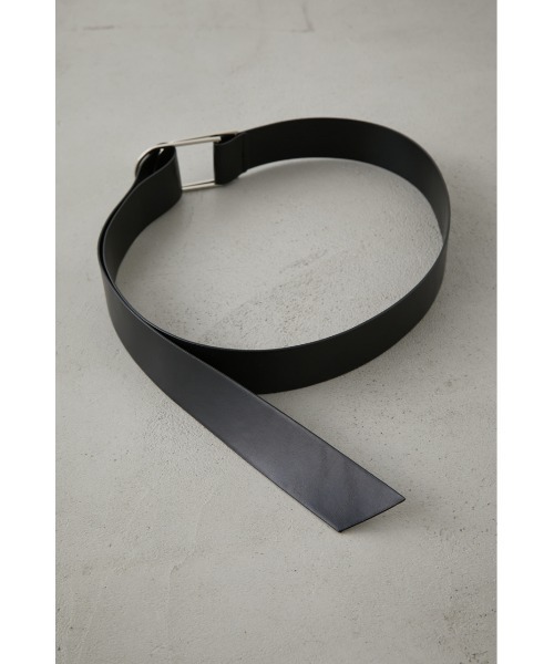 AZUL by moussy（アズールバイマウジー）の「DEFORMATION BUCKLE BELT/でフォーメーションバックルベルト（ベルト・レディース・ライトベージュ/ブラック・FREE）」の4枚目の写真