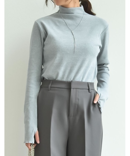 Re:EDIT（リエディ）の「指穴リブカットソーハイネックトップス（Tシャツ/カットソー・レディース・ブルー/杢グレー/ホワイト×ブラック/ブラック/ブラック×ホワイト/ホワイト/ブルー系その他/ブラック系その他・MEDIUM/LARGE）」の6枚目の写真