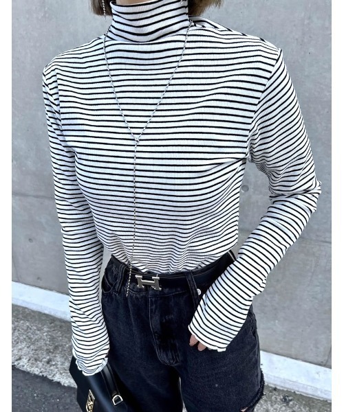 Re:EDIT（リエディ）の「指穴リブカットソーハイネックトップス（Tシャツ/カットソー・レディース・ブルー/杢グレー/ホワイト×ブラック/ブラック/ブラック×ホワイト/ホワイト/ブルー系その他/ブラック系その他・MEDIUM/LARGE）」の14枚目の写真