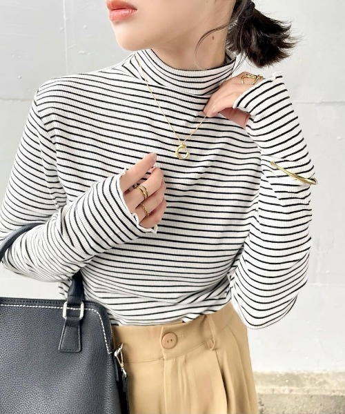 Re:EDIT（リエディ）の「指穴リブカットソーハイネックトップス（Tシャツ/カットソー・レディース・ブルー/杢グレー/ホワイト×ブラック/ブラック/ブラック×ホワイト/ホワイト/ブルー系その他/ブラック系その他・MEDIUM/LARGE）」の19枚目の写真