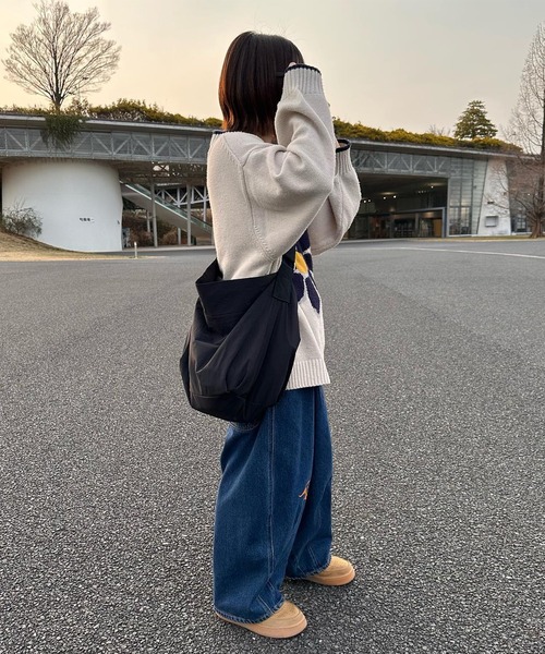 Snap club（スナップクラブ）の「【Snap club】ドロストナイロンショルダーバック（ショルダーバッグ・レディース・ブラック/カーキ/アイボリー/ブルー・FREE）」の12枚目の写真