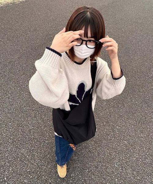 Snap club（スナップクラブ）の「【Snap club】ドロストナイロンショルダーバック（ショルダーバッグ・レディース・ブラック/カーキ/アイボリー/ブルー・FREE）」の13枚目の写真