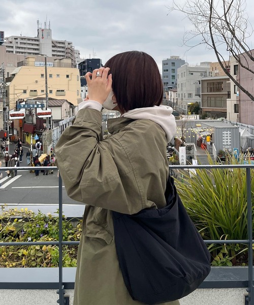 Snap club（スナップクラブ）の「【Snap club】ドロストナイロンショルダーバック（ショルダーバッグ・レディース・ブラック/カーキ/アイボリー/ブルー・FREE）」の20枚目の写真