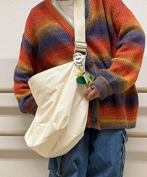 Snap club（スナップクラブ）の「【Snap club】ドロストナイロンショルダーバック（ショルダーバッグ・レディース・ブラック/カーキ/アイボリー/ブルー・FREE）」の17枚目の写真