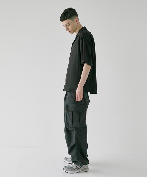 CITY TOKYO（シティトウキョウ）の「CHILL OUTストレッチシャツ（シャツ/ブラウス・メンズ・グレー/ブラック/ホワイト・1/2/3）」の16枚目の写真