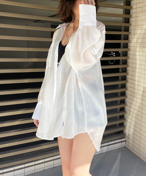 SPIRALGIRL（スパイラルガール）の「アシメギャザーシアーシャツ（シャツ/ブラウス・レディース・ブラック/ホワイト・FREE）」の8枚目の写真