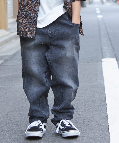 PAIRMANON STREET(ペアマノンストリート)の「【PAIRMANON STREET】【CITY DENIM】上質デニムストレッチテーパードパンツ(デニムパンツ・キッズ・ブルー/ブラック/インディゴブルー・90/100/110/120/130/140/150)」の2枚目の写真