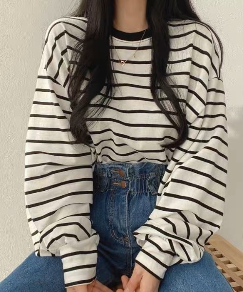 Sibra(シブラ)の「オーバーサイズボーダーTシャツ(Tシャツ/カットソー・レディース・ホワイト・M)」の1枚目の写真