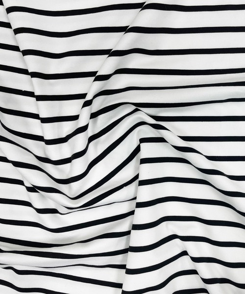 Sibra(シブラ)の「オーバーサイズボーダーTシャツ(Tシャツ/カットソー・レディース・ホワイト・M)」の6枚目の写真