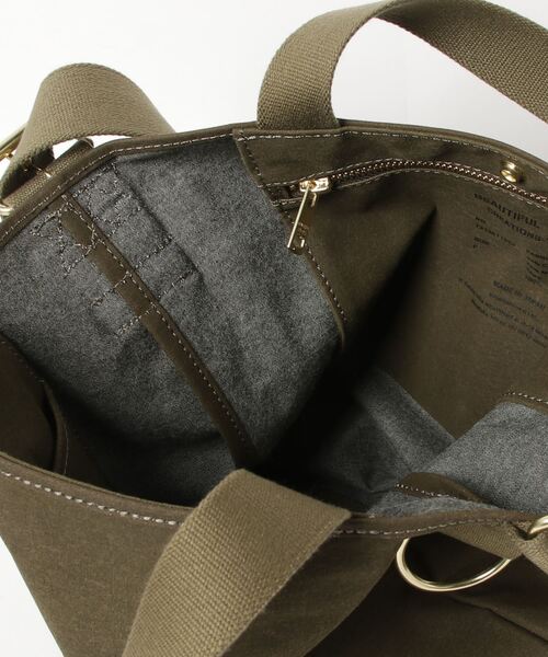 beautiful people(ビューティフルピープル)の「beautiful people army tent cloth tote bag M 7315611943(トートバッグ・レディース・オリーブ/ホワイト/ブラック・FREE)」の11枚目の写真