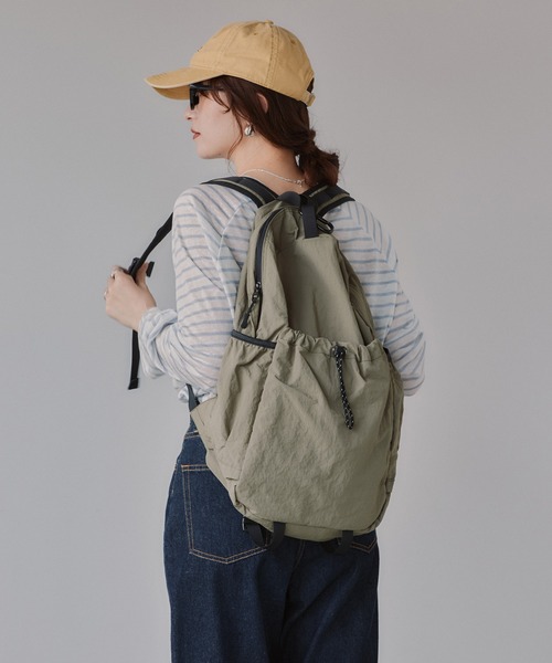 210nouve(トゥージュヌーブ)の「ドローストリングナイロンバックパック(バックパック/リュック・レディース・ブラック/アイボリー/カーキ/ブルー/ピンク・FREE)」の13枚目の写真
