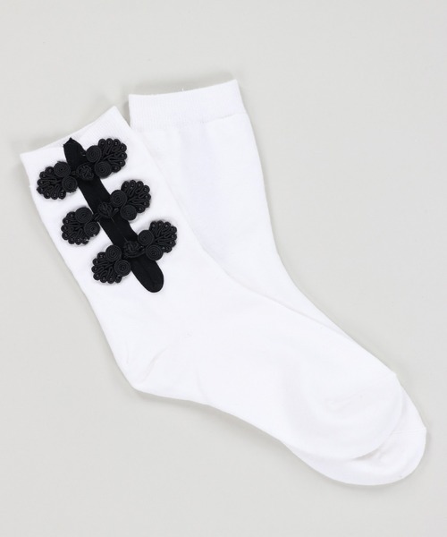 SPINNS(スピンズ)の「チャイナフリルデザイン リブソックス(ソックス/靴下・レディース・ホワイト/ブラック・ONESIZE)」の5枚目の写真
