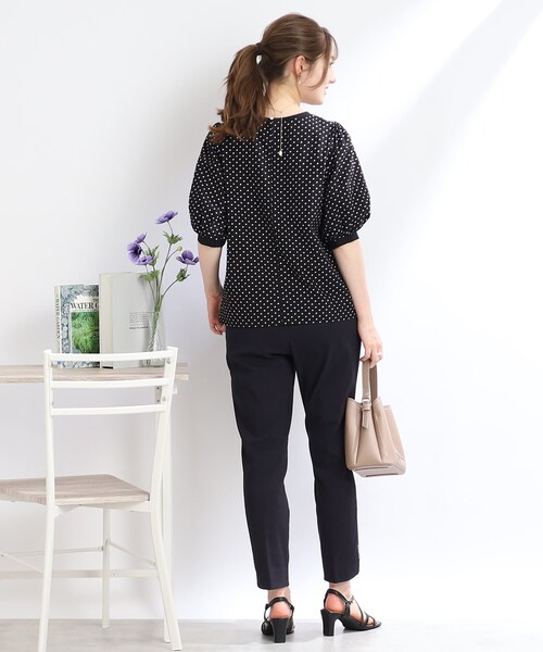 couture brooch（クチュールブローチ）の「◆【SS-LL/ウエストゴムでラクチン】フェイクパールアクセントハイパーストレッチパンツ（その他パンツ・レディース・ネイビー/ブラック/オリーブ/アイボリー系1・40/38/42/36/34）」の22枚目の写真