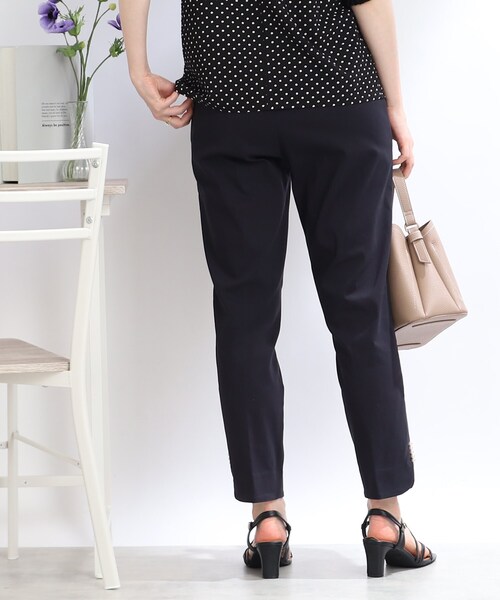 couture brooch（クチュールブローチ）の「◆【SS-LL/ウエストゴムでラクチン】フェイクパールアクセントハイパーストレッチパンツ（その他パンツ・レディース・ネイビー/ブラック/オリーブ/アイボリー系1・40/38/42/36/34）」の13枚目の写真