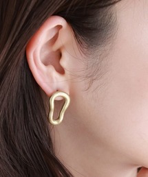 アシンメトリーリングピアス