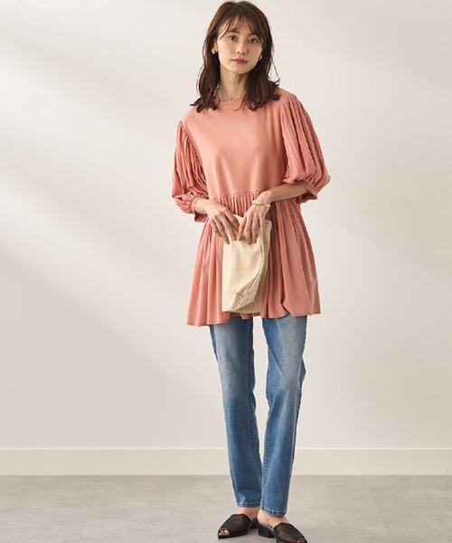 BELLUNA（ベルーナ）の「異素材使いフレアーデザインチュニック（チュニック・レディース・アイボリー/チャコール/コーラル・LARGE/MEDIUM/X-LARGE）」の9枚目の写真