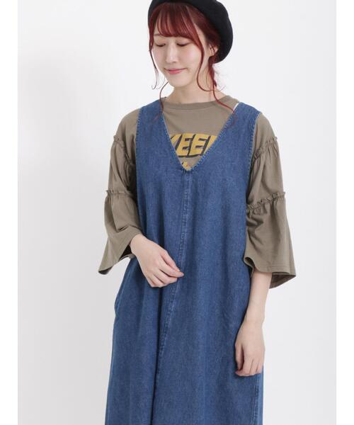 Samansa Mos2(サマンサ モスモス)の「ヴィンテージライク袖フリルロゴTシャツ(Tシャツ/カットソー・レディース・ブルー/チャコールグレー/キナリ/カーキ・F)」の4枚目の写真