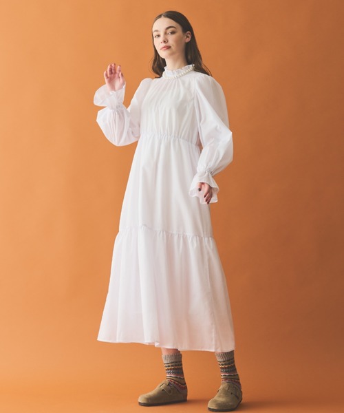 MERLOT（メルロー）の「襟フリルティアードワンピース（ワンピース・レディース・サックスブルー/ブラック/ホワイト・MT/FREE）」の9枚目の写真