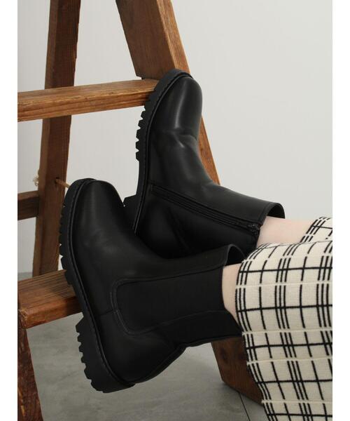 Samansa Mos2 blue（サマンサモスモスブルー）の「サイドゴアブーツ（ドレスシューズ・レディース・ブラック/カーキ/キナリ・M/L）」の3枚目の写真