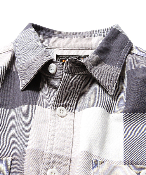 BEAMS PLUS(ビームスプラス)の「BEAMS PLUS / ブロックチェック ワークシャツ(シャツ/ブラウス・メンズ・グレー/レッド/ブルー・MEDIUM/SMALL/LARGE/X-LARGE)」の5枚目の写真