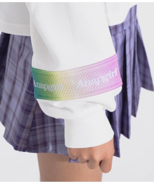 ANAP GｉRL（アナップガール）の「モチーフ入り裏毛トップス（スウェット・キッズ・ホワイト/ブラック/ミント・XS/S/M）」の6枚目の写真