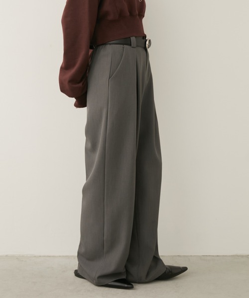 Aunt Marie's（アントマリーズ）の「【一番人気！サイズ展開あり】センタータックワイドスラックスパンツ/オフィスカジュアル/ユニセックス（スラックス・レディース・モカ/グレー/グレイッシュベージュ/ブラック/ネイビー・FREE/MT）」の14枚目の写真