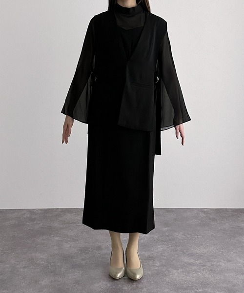 atlo（アトロ）の「【低身長用サイズあり】 結婚式 パーティー ドレス ジレ 袖あり&ロング お呼ばれ フォーマル 同窓会 オケージョンドレス ワンピース 二次会 成人式 謝恩会 20代 30代（ドレス・レディース・ブラック/チャコール・S/M/L/XL/XXL/4L/5L/SS）」の4枚目の写真