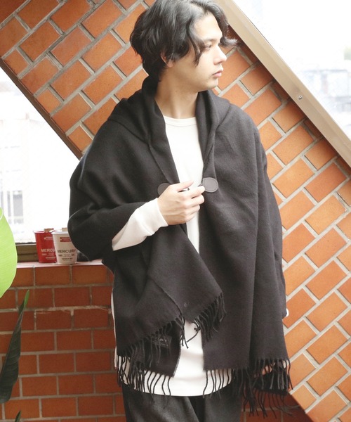 ８(eight)（エイト）の「フード付き無地ポンチョ（ポンチョ・メンズ・レッド/ベージュ/ネイビー/チャコールグレー/ワイン/ブラック・FREE）」の10枚目の写真