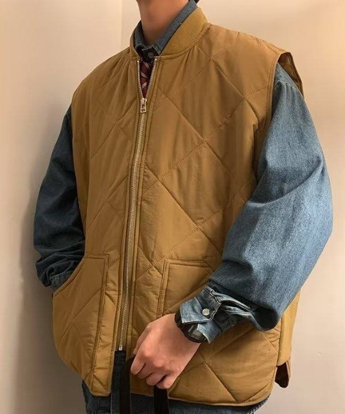 MGV(エムジーヴィー)の「オーバーサイズキルティングベスト(ダウンベスト・メンズ・ベージュ/ブラック・X-LARGE/MEDIUM/LARGE)」の14枚目の写真