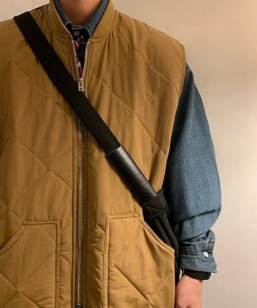 MGV(エムジーヴィー)の「オーバーサイズキルティングベスト(ダウンベスト・メンズ・ベージュ/ブラック・X-LARGE/MEDIUM/LARGE)」の19枚目の写真
