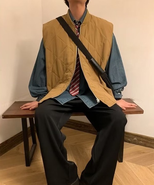 MGV(エムジーヴィー)の「オーバーサイズキルティングベスト(ダウンベスト・メンズ・ベージュ/ブラック・X-LARGE/MEDIUM/LARGE)」の21枚目の写真