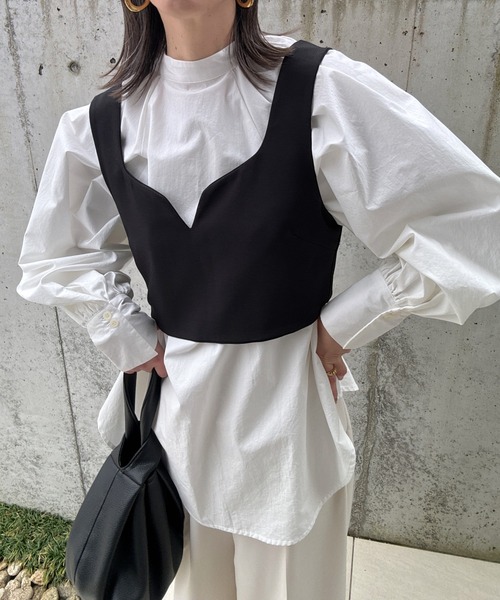 y/m by misato（イムバイミサト）の「Vカットビスチェ（キャミソール・レディース・ベージュ/ブラック・FREE）」の3枚目の写真