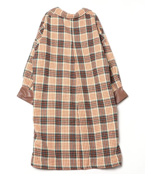 sandy（サンディー）の「sandy/梳毛テーラーカラービックコート（ステンカラーコート・レディース・ベージュ系その他/グリーン系その他・FREE）」の3枚目の写真