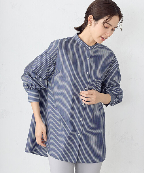 COMME CA ISM(コムサイズム)の「ストライプブロード バンドカラーシャツ(シャツ/ブラウス・レディース・オフホワイト/ネイビー系・MEDIUM/LARGE)」の9枚目の写真