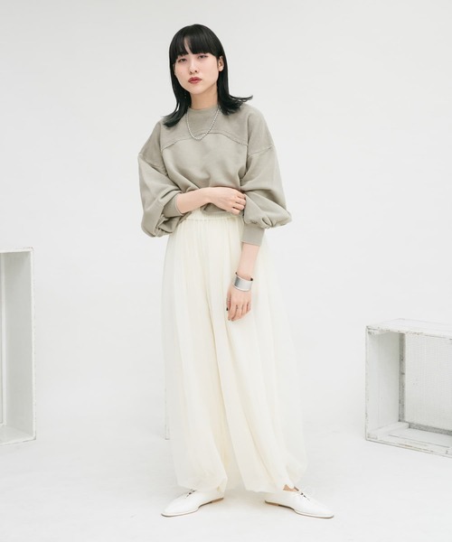 KBF（ケイビーエフ）の「ショートリメイクスウェット（スウェット・レディース・ピンク/グレー系その他/チャコールグレー・ONE）」の15枚目の写真