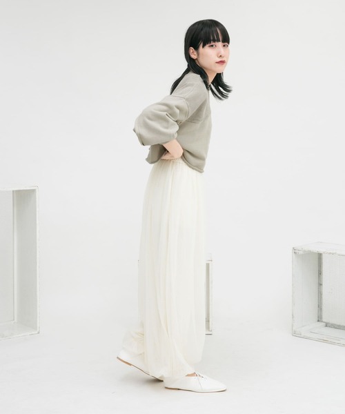 KBF（ケイビーエフ）の「ショートリメイクスウェット（スウェット・レディース・ピンク/グレー系その他/チャコールグレー・ONE）」の16枚目の写真