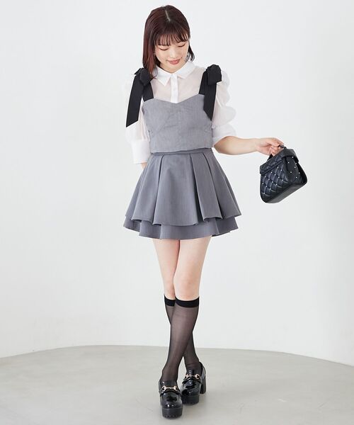 MAJESTIC LEGON(マジェスティックレゴン)の「ビスチェセットパワショルブラウス(シャツ/ブラウス・レディース・ブラック/ベージュ/グレー・MEDIUM)」の4枚目の写真