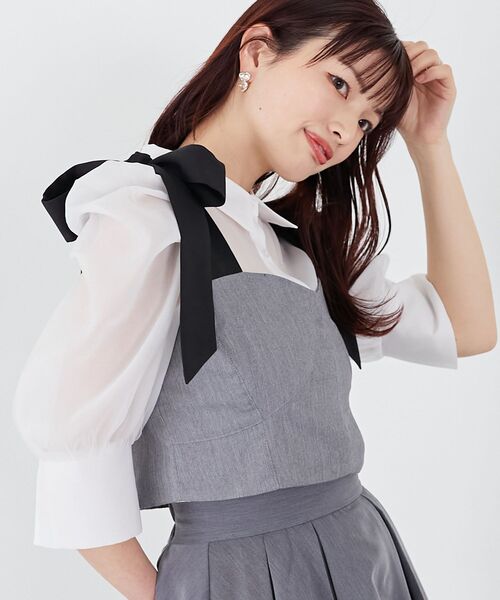 MAJESTIC LEGON(マジェスティックレゴン)の「ビスチェセットパワショルブラウス(シャツ/ブラウス・レディース・ブラック/ベージュ/グレー・MEDIUM)」の9枚目の写真