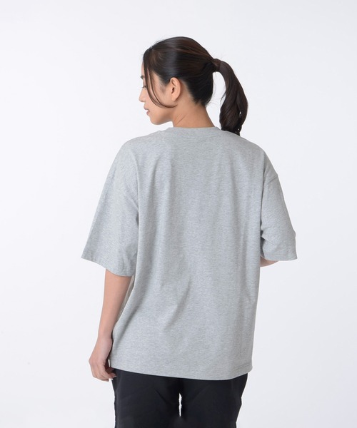 NEW BALANCE(ニューバランス)の「Linear Heritage オーバーサイズショートスリーブTシャツ(Tシャツ/カットソー・レディース・杢グレー/ライトグレー・SMALL/MEDIUM/LARGE/X-LARGE)」の9枚目の写真