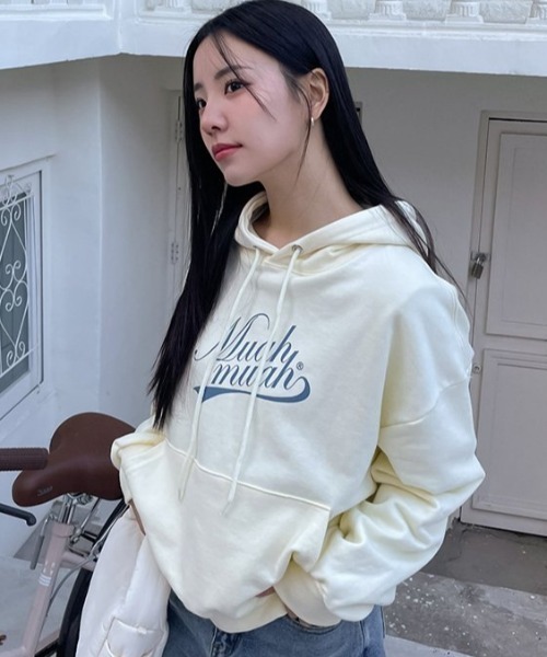 muahmuah(ムーアムーア)の「A'GEM/9 × .kom 『muah muah/ムーアムーア』 MUAH AUTHENTIC REGULAR FIT HOODIE/オーセンティックパーカー(パーカー・レディース・グレー/ブラック/ネイビー/アイボリー・FREE)」の6枚目の写真