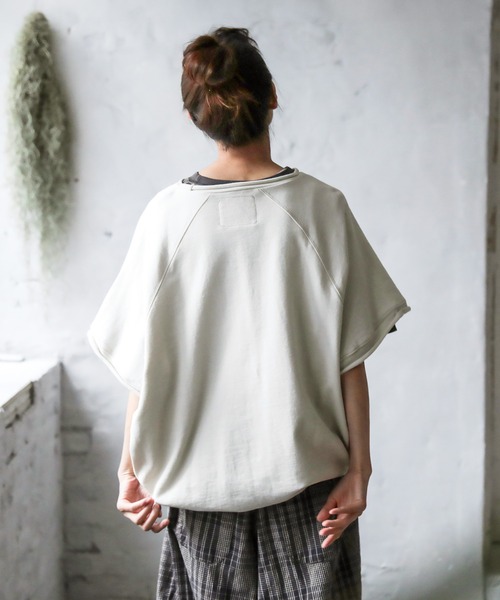 soulberry（ソウルベリー）の「ニュアンスで遊ぶスウェット（スウェット・レディース・グレイッシュベージュ/ブラック・M/4L/3L/LL/L）」の21枚目の写真