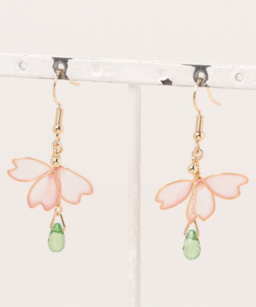 倭物やカヤ(ワモノヤカヤ)の「【倭物やカヤ】春錦 桜ピアス(ピアス(両耳用)・レディース・ライトパープル/ライトブルー/ライトピンク・FREE)」の1枚目の写真