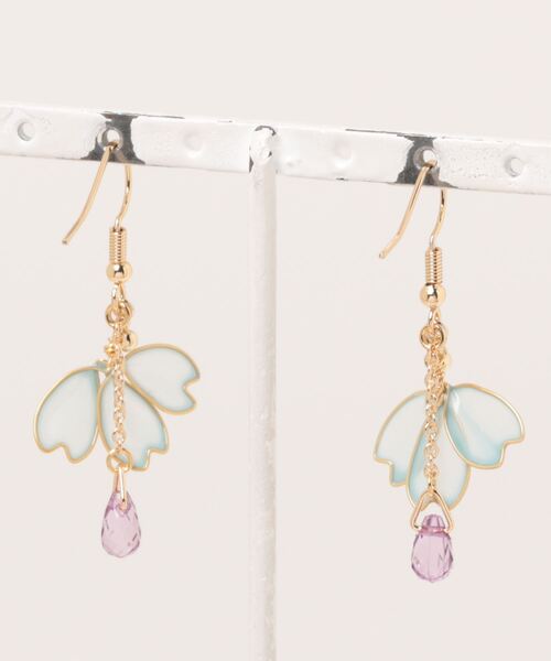倭物やカヤ(ワモノヤカヤ)の「【倭物やカヤ】春錦 桜ピアス(ピアス(両耳用)・レディース・ライトパープル/ライトブルー/ライトピンク・FREE)」の4枚目の写真