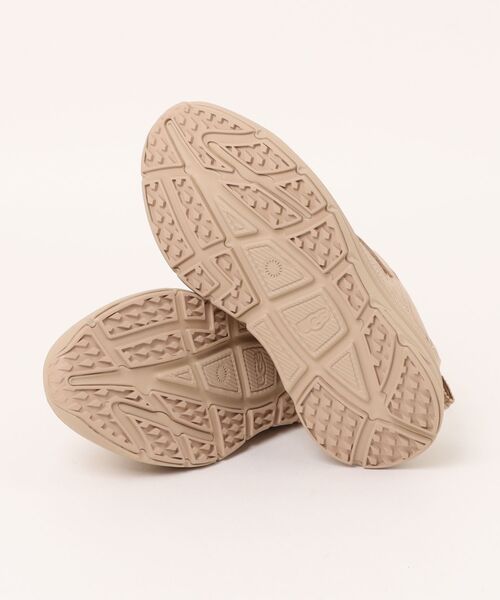 UGG(アグ)の「【UGG】W CA1(スニーカー・レディース・ベージュ・23cm/23.5cm/24cm/24.5cm/25cm)」の3枚目の写真